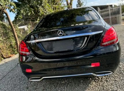 Sir Wicknell gifts Jah Master a C200 Benz