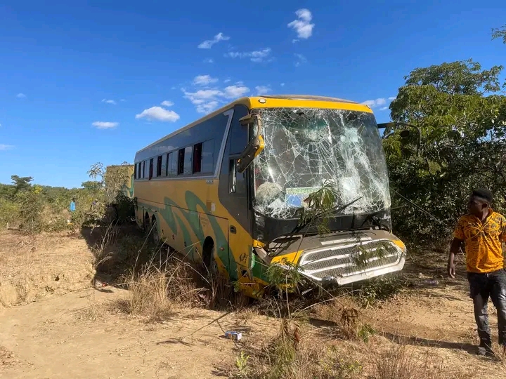 Karoi-bound bus involved in tragic accident