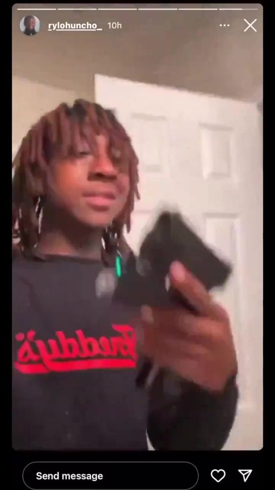 Errol Green 17 year old Virginia rapper Rylo Huncho dead after accidentally shooting himself in the head on social media 1531252917490580(HD) thumb