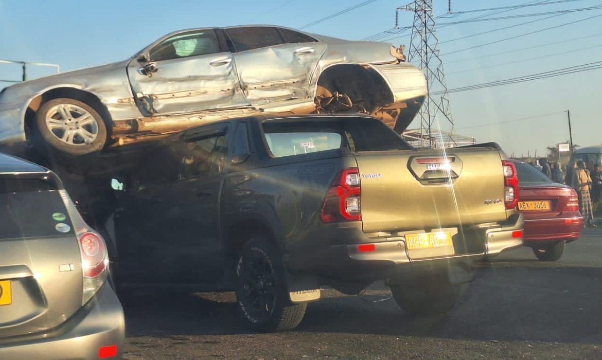 Daunting Sight as Cars Pile Up In Yet Another Terrible Accident At Mabvuku Turnoff