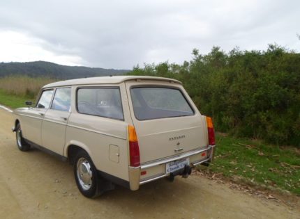 Throw Back Thursday – Peugeot 404