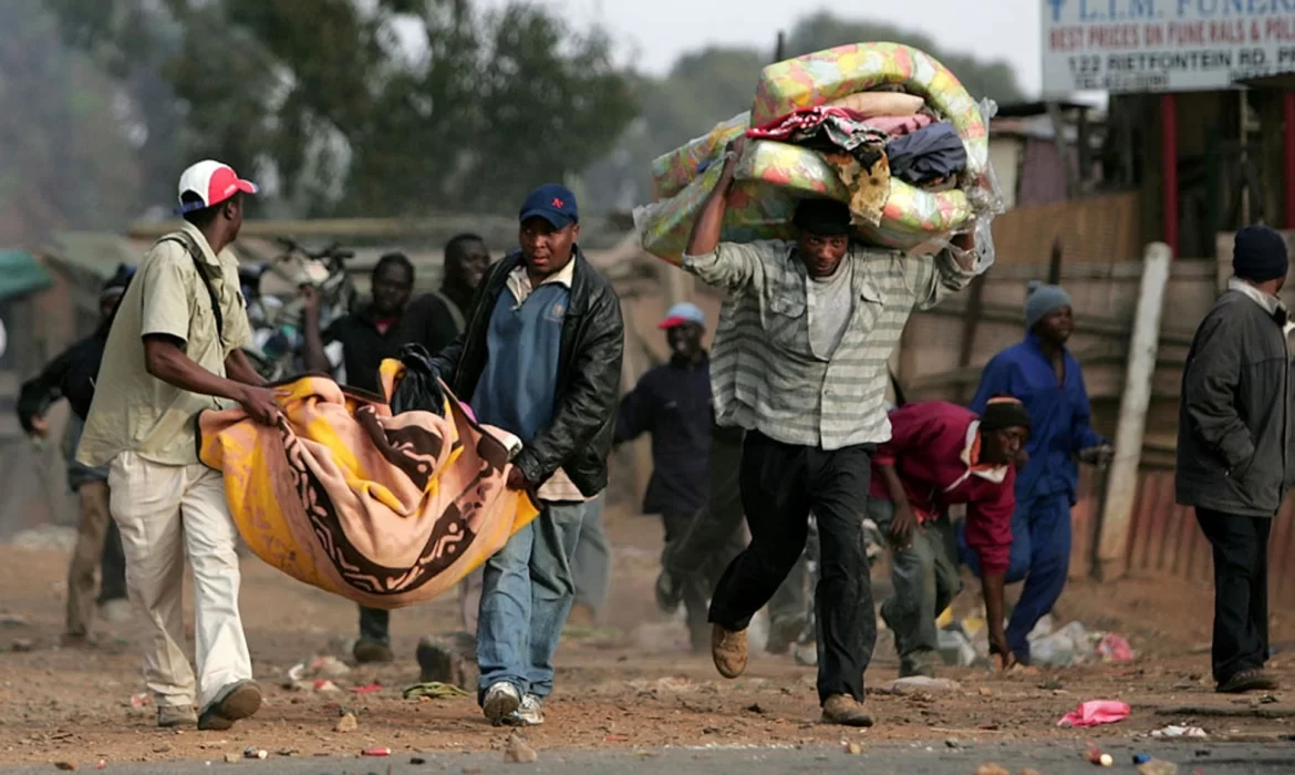 Zimbabweans Bash Former South African President Thabo Mbeki For Claiming The Zimbabwean Opposition Staged The 2008 Xenophobic Attacks In SA