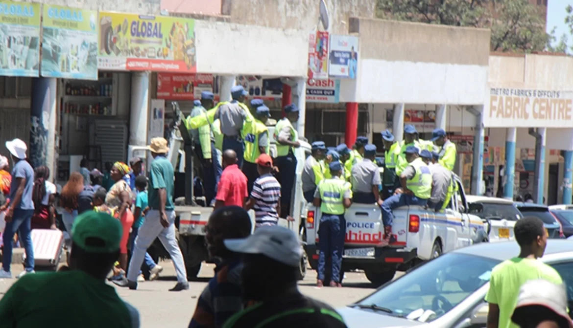 Drama As Police Arrest Bystanders Filming Clampdown On Illegal Taxis In Bulawayo