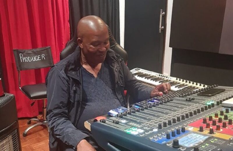 Watch: Singer left mourners in tears at Lady Du’s dad DJ Choc’s funeral