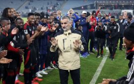 The last Zulu dance: Jose Riveiro’s Orlando Pirates farewell goes viral (video)