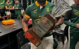 ‘Looks like a young Jacob Zuma’: Springboks star Lukhanyo AM’s new hairstyle goes viral