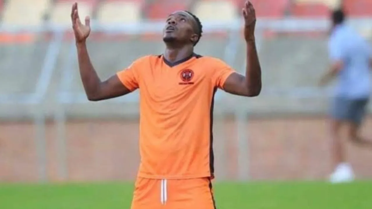 Douglas Mapfumo Scottland FC