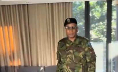 Ibrahim Traoré style? Botswana president Duma Boko’s fashion goes viral (video)