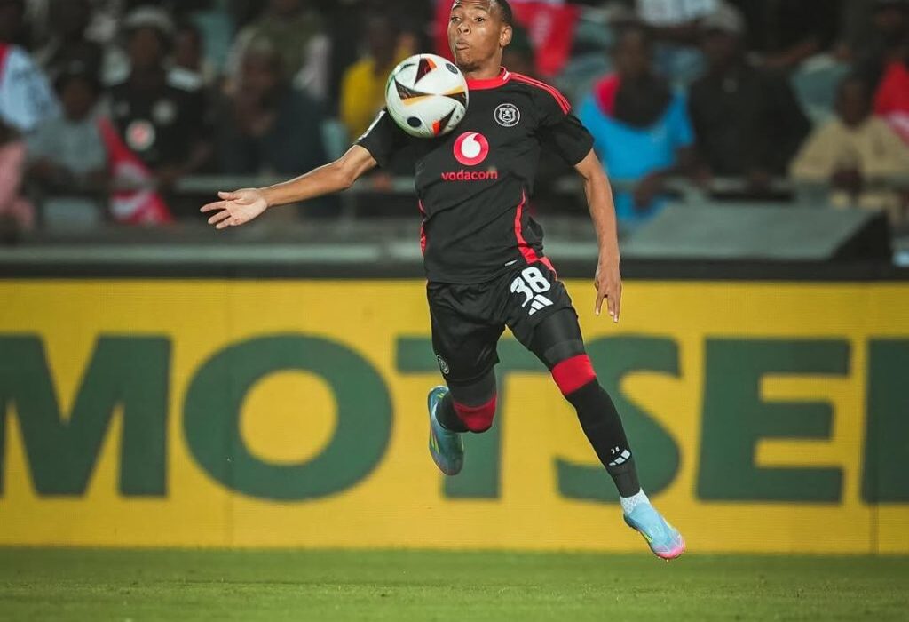‘Even the sun has a sinking spell’: Orlando Pirates’ Relebohile Mofokeng’s letter melts hearts