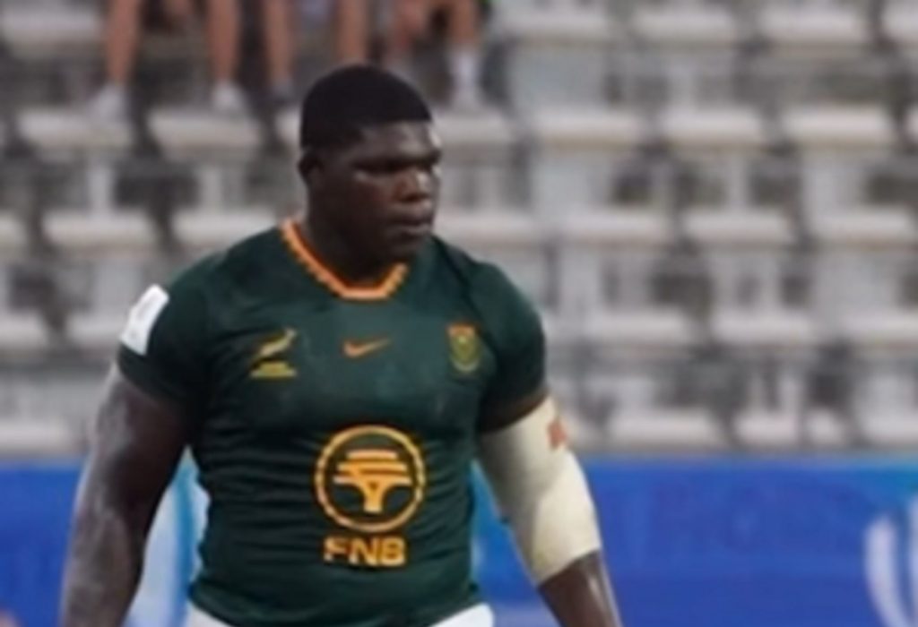 Young Bok next Beast