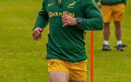 ‘Be the judge’: Springboks star Faf de Klerk bakes his wedding anniversary cake (video)