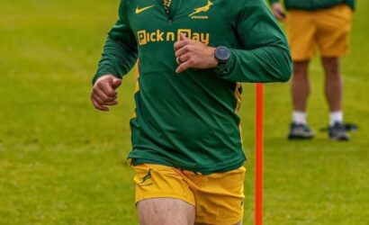 ‘Be the judge’: Springboks star Faf de Klerk bakes his wedding anniversary cake (video)