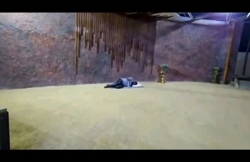 ‘If drama was a person’: Pictures of Prophet Walter Magaya Sleeping at Church Altar Sparks Social Media Buzz