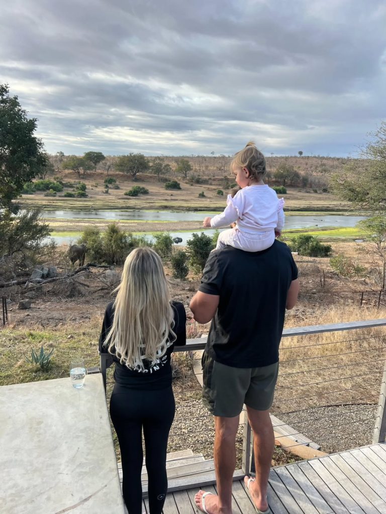 Springboks Eben Etzebeth family vacation