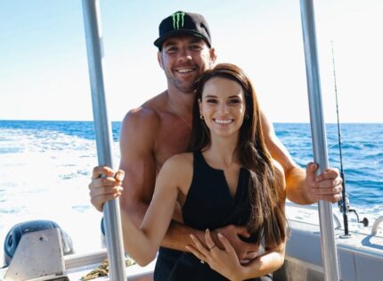 Dricus du Plessis and his girlfriend celebrates their anniversary