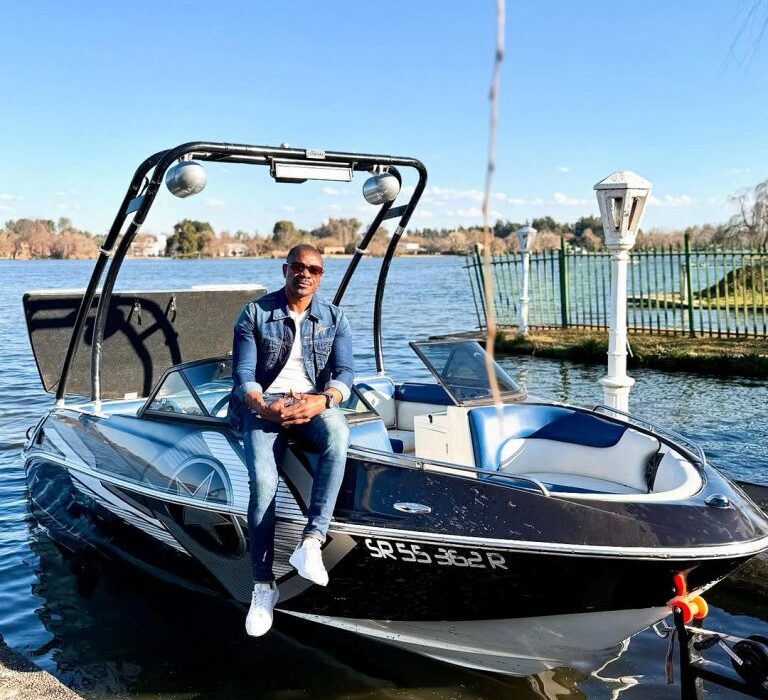 Boat cruising and more: Orlando Pirates legend Lucky Lekgwathi celebrates his birthday in style (video)