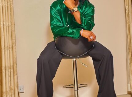 Pictures: Jah Prayzah shows off expensive jewellery playing Winky D song