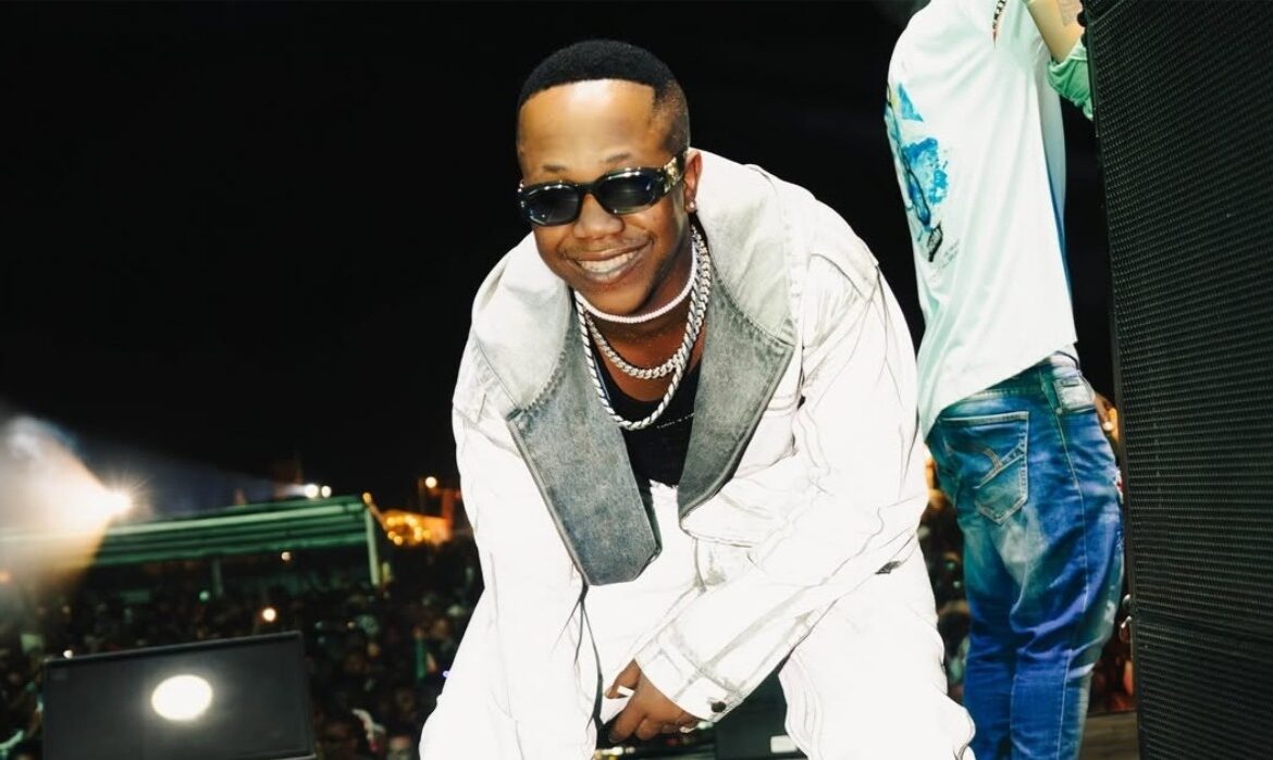 Young Stunna Pulls a No-Show at Fiesta Fiesta Show
