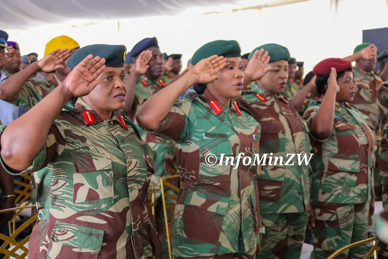 Rare Photos Of VP Chiwenga’s Wife Minnie Baloyi In Army Camouflage Uniform
