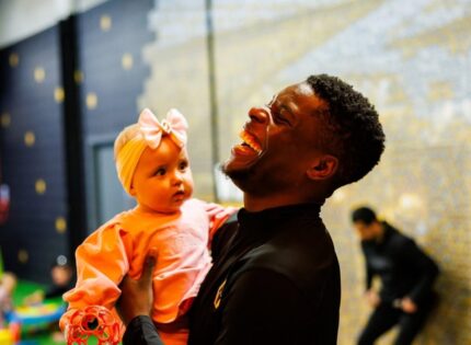 Thunderbolt: Zimbabwean star Marshal Munetsi shines for Wolves in EPL (video)