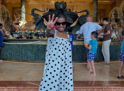 Zenande Mfenyana celebrates her birthday (pictures)