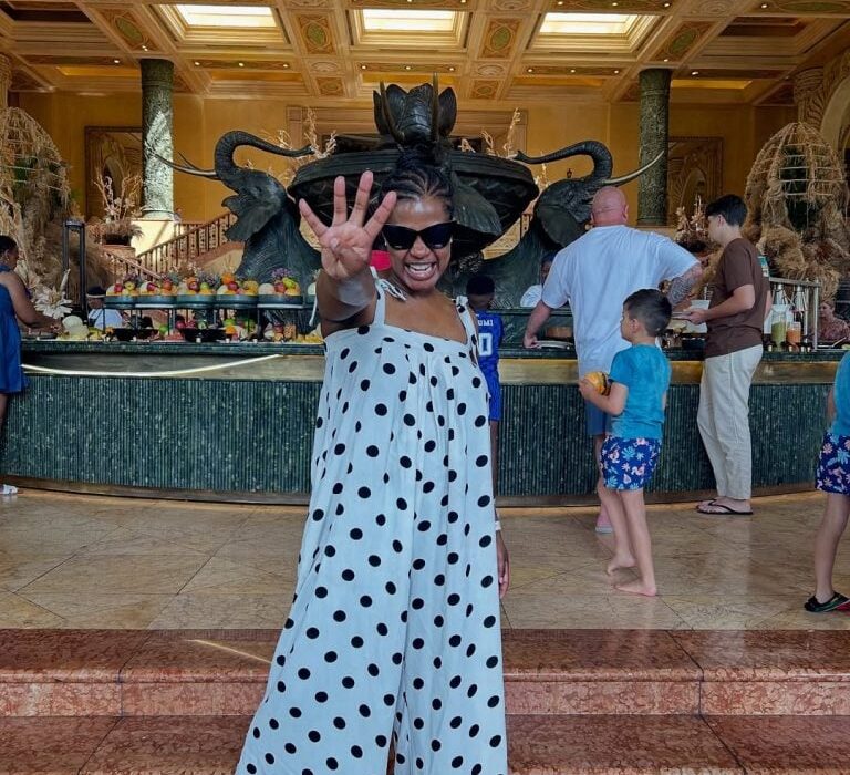 Zenande Mfenyana celebrates her birthday (pictures)