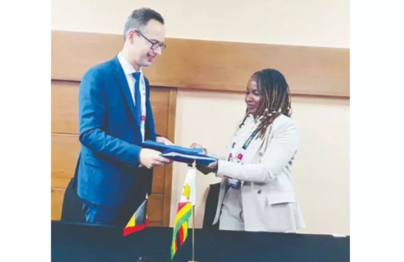 Mixcollage 14 nov 2025 10 26 am 5027