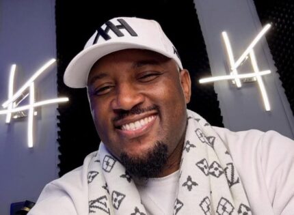 In pictures: Wicknell Chivayo finally gifts Mudiwa Hood a new car