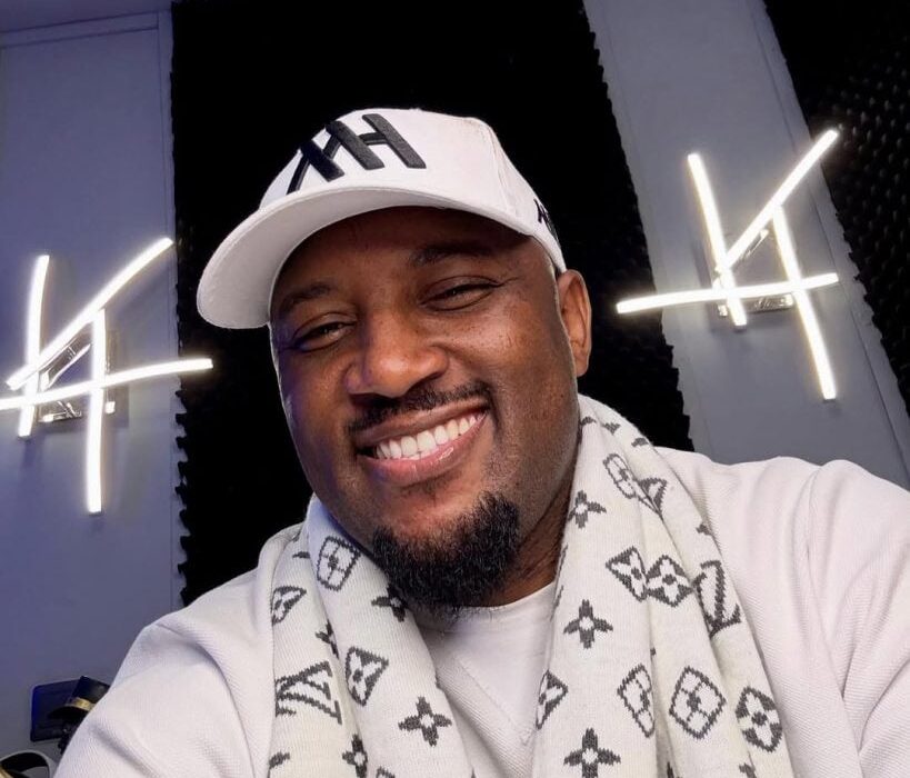 In pictures: Wicknell Chivayo finally gifts Mudiwa Hood a new car