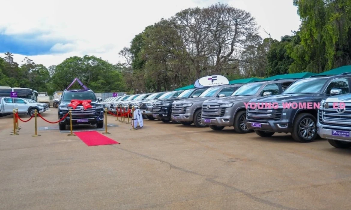 President Mnangagwa Hands Over 26 Vehicles and US$600k to Women’s League, Young Women 4ED