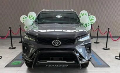 Wicknell Chivayo Gifts ZANU PF Chief Whip Pupurai Togarepi New Toyota Fortuner, US$100K for Birthday