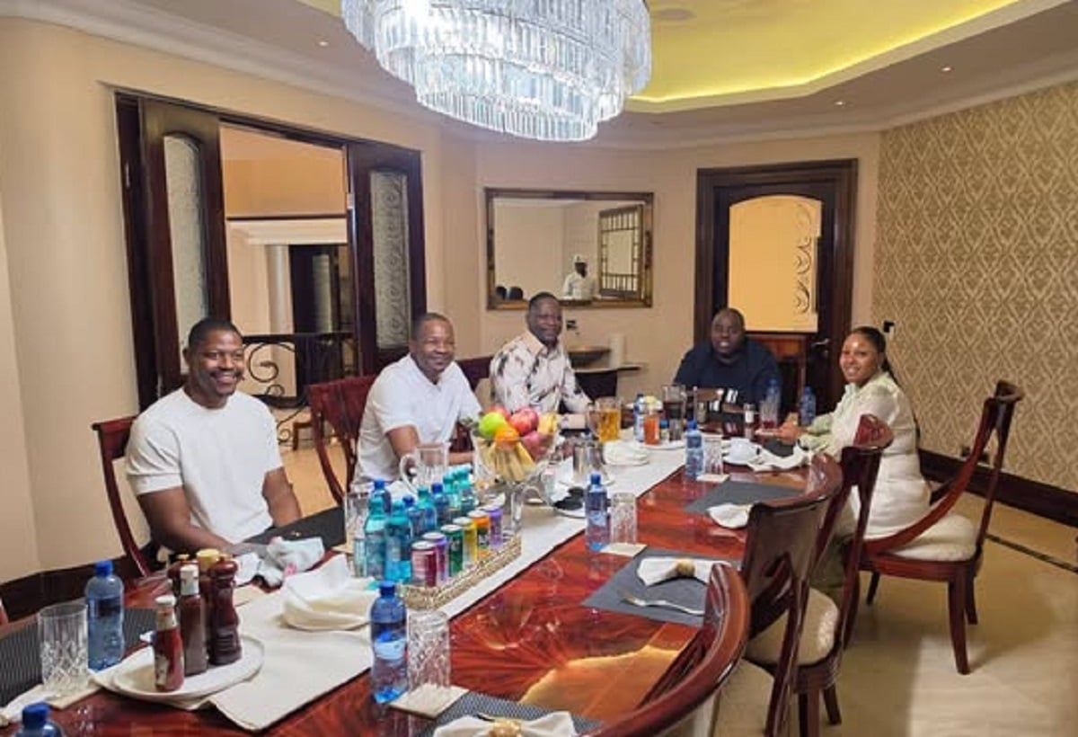 Makandiwa Wicknell Chivayo dinner